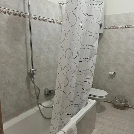 Miralago Апартаменты Стреза