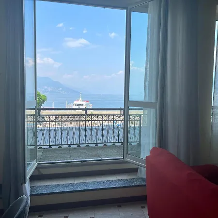 Miralago Apartment