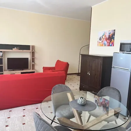 Miralago Apartment *